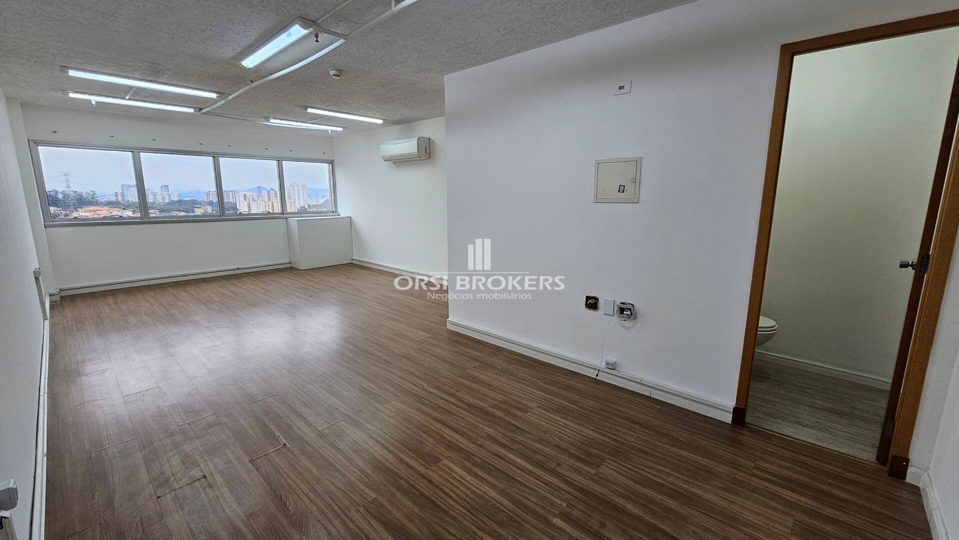 Sala Comercial 39m² - GREEN OFFICE JAGUARÉ