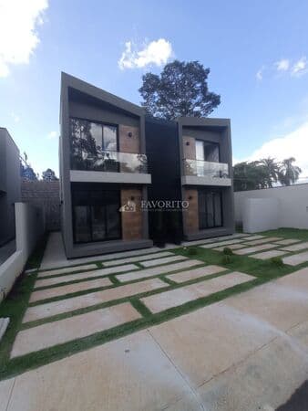 Casa 2 e 3 dormitórios em Condomínio em Atibaia