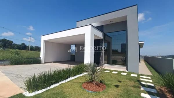 Casa Térrea Mobiliada em Condomínio em Atibaia/SP