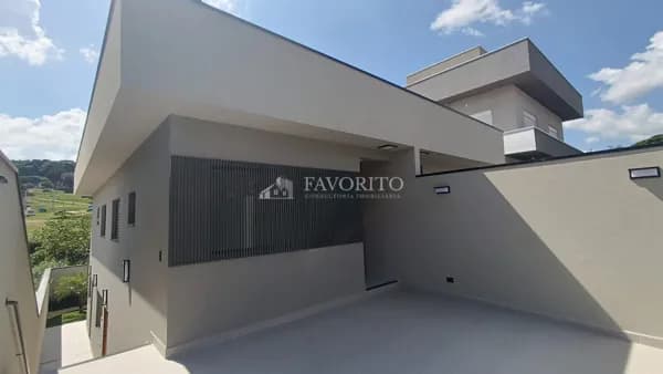 Sobrado à venda na Vila Gardênia em Atibaia/SP