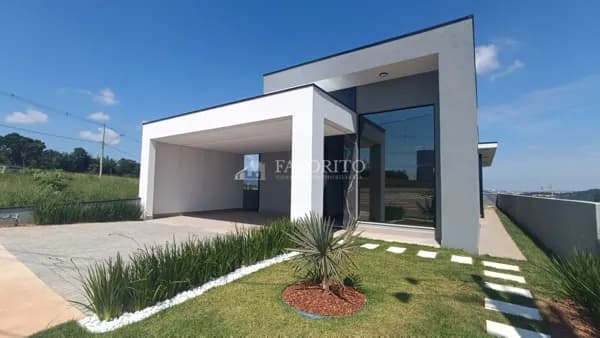 Casa Térrea Mobiliada em Condomínio em Atibaia/SP