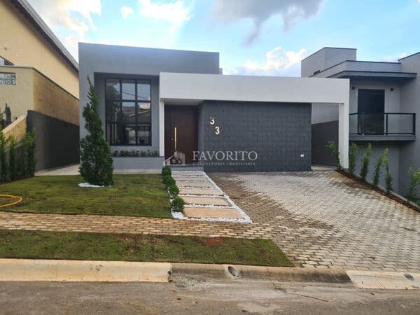 Casa em Condomínio à venda em Atibaia
