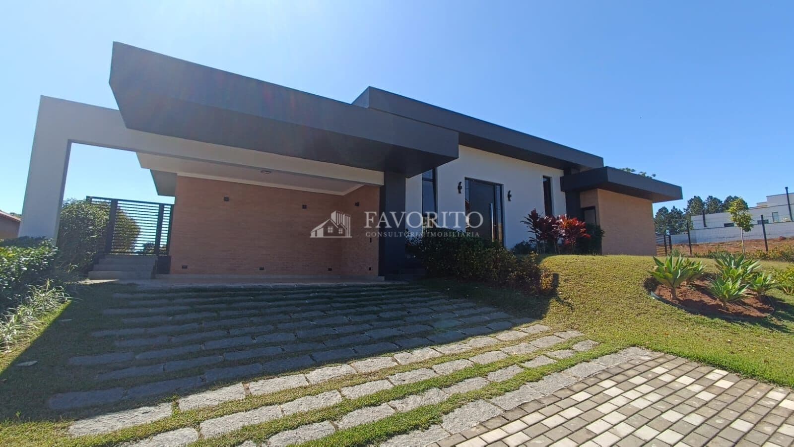 Casa Térrea no condomínio Shambala III em Atibaia/SP