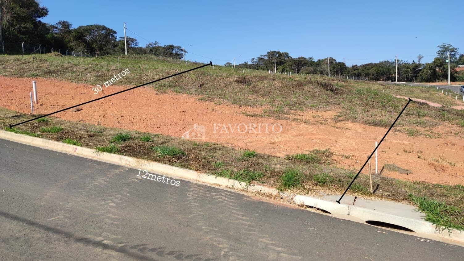 Terreno em Condomínio com excelente topografia