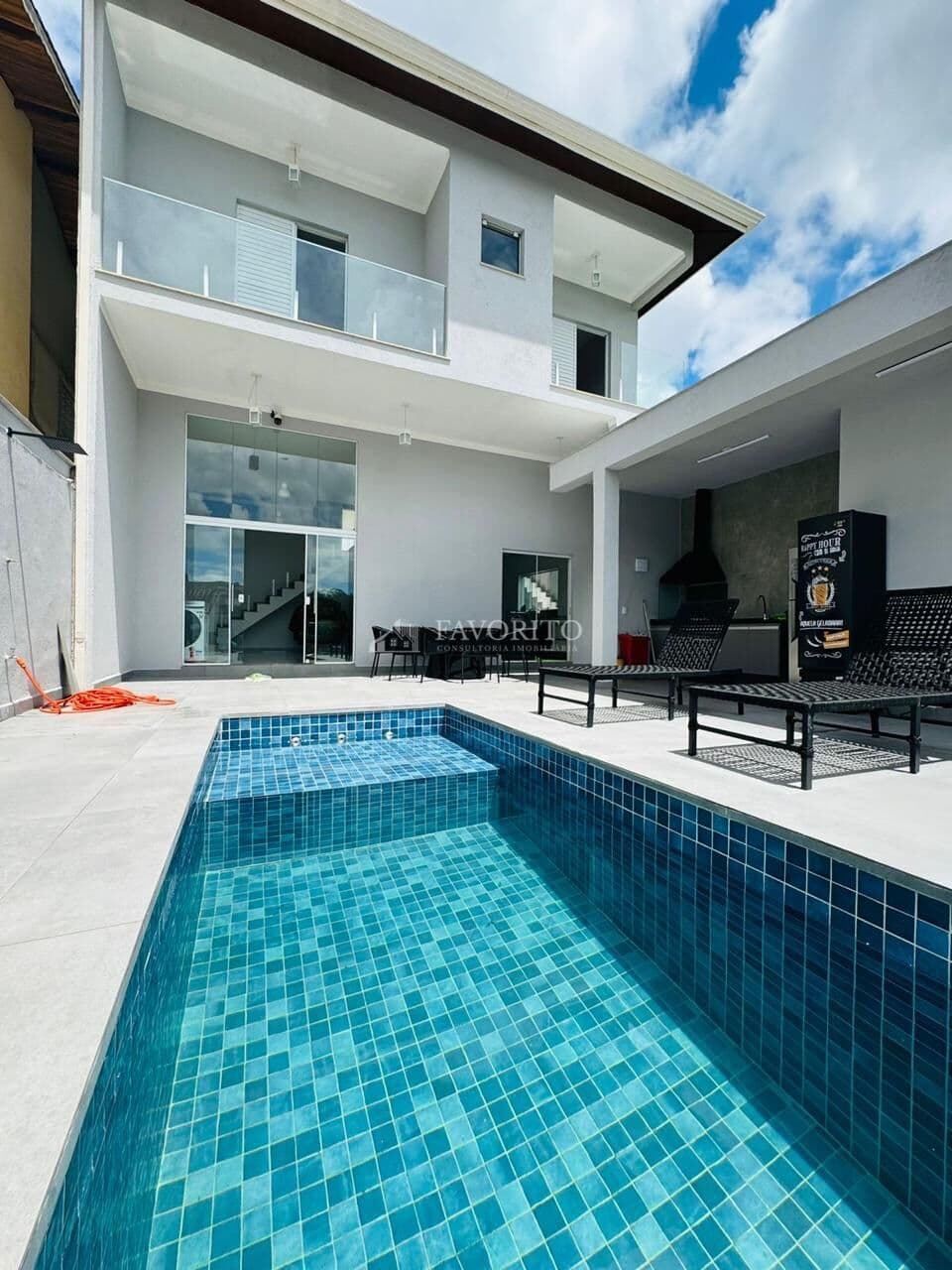 Casa com 3 dormitórios em Atibaia, SP