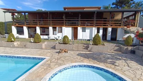 Casa Térrea com Piscina à venda no Jardim Paulista em Atibaia/SP