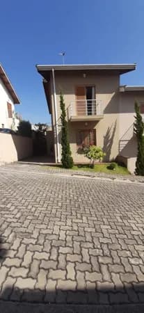 Sobrado em Condomínio no Jardim Estancia Brasil em Atibaia/SP