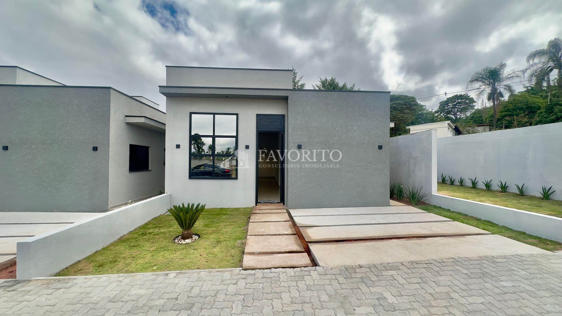 Casa Térrea em Condomínio no Jardim Estancia Brasil em Atibaia/SP