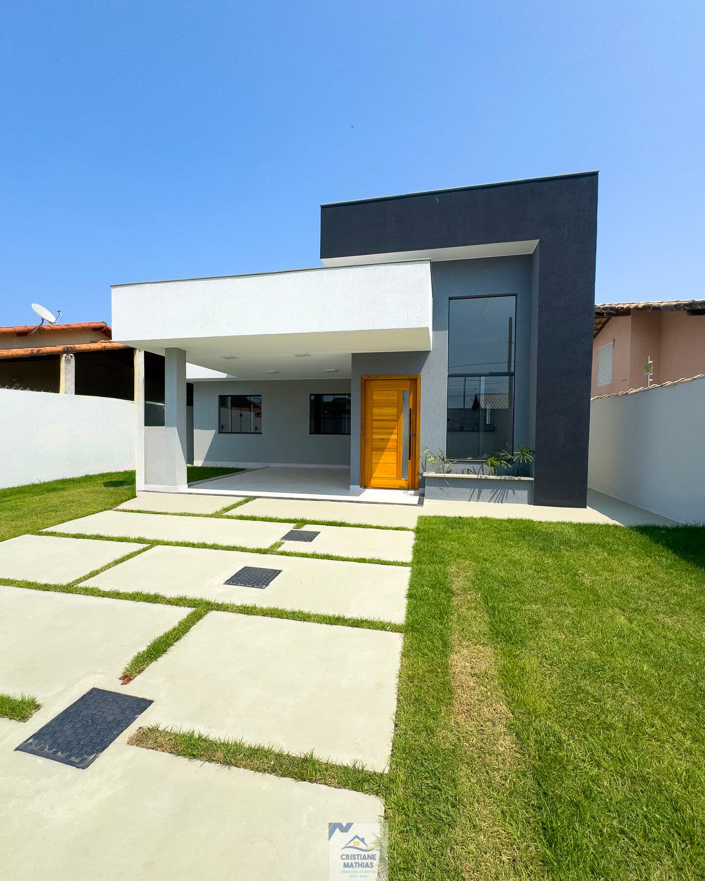 Casa Alto Padrão perto da Escola Tecnica a venda em Itaipuaçu - Marica/RJ