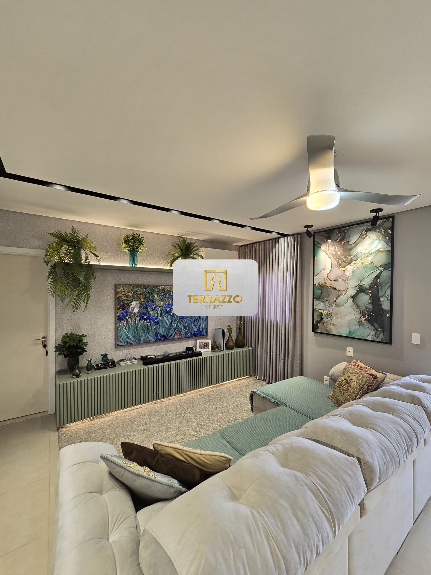 Condomínio BRAVIE - Apartamento mobiliado