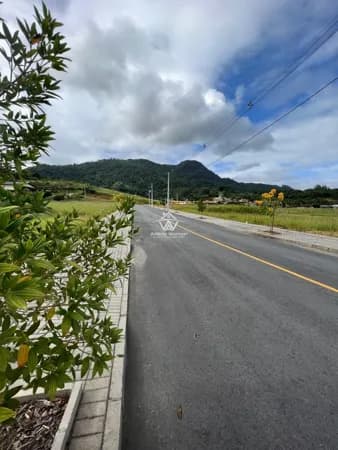 Terreno à venda no Bairro Padre Martinho Stein