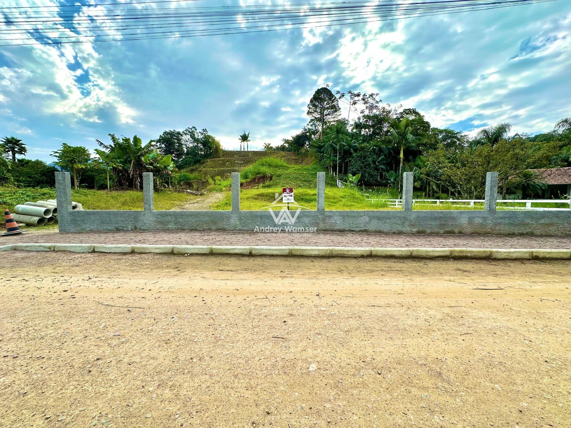 Terreno no Bairro Tiroleses
