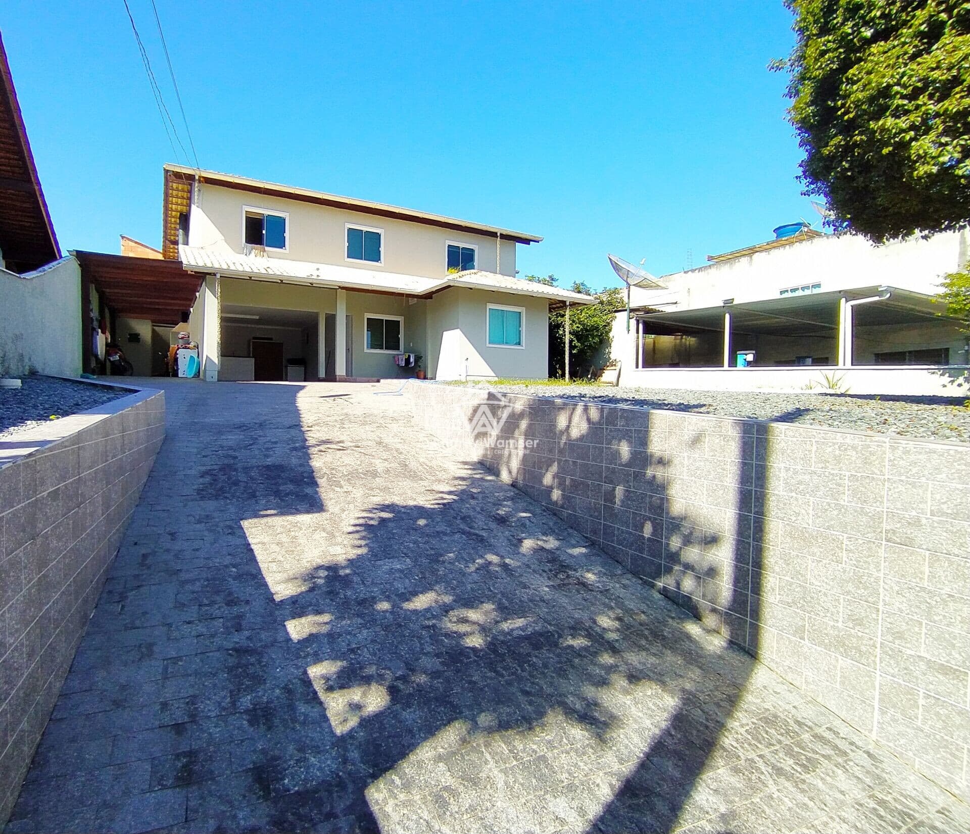 Imóvel Residencial - Comercial