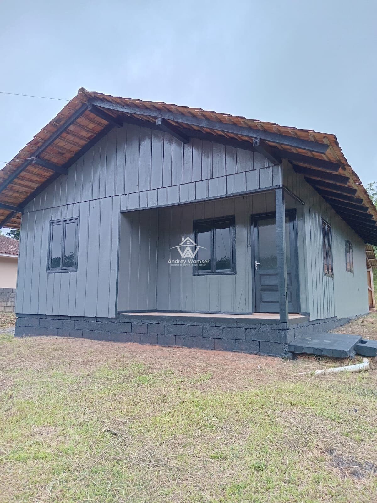 Casa com 03 quartos em Dr. Pedrinho