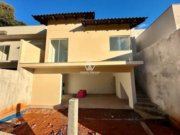 Casa nova à venda no Bairro Quintino em Timbó