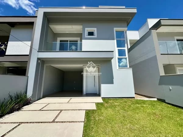 Sobrado novo à venda no Bairro das Nações em Timbó