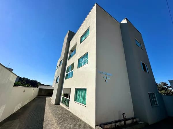 Apartamento semimobiliado no Bairro dos Estados