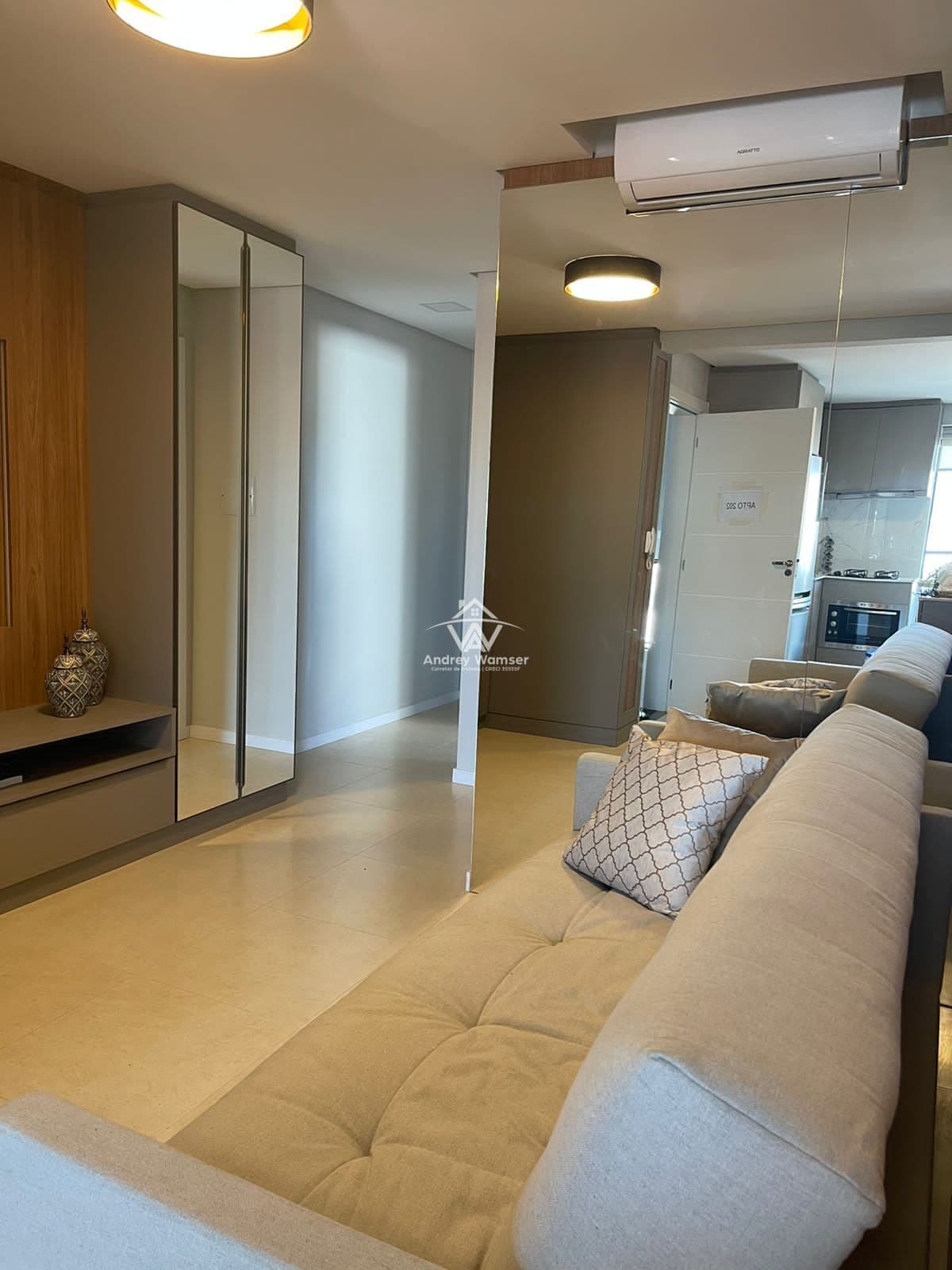 Apartamento Alto Padrão 100% Mobiliado em Piçarras!