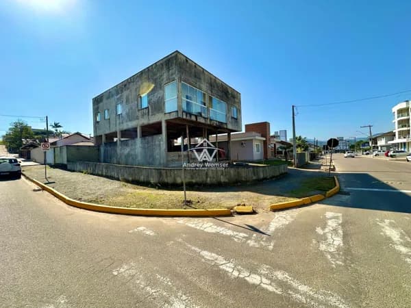 Residencial - Comercial