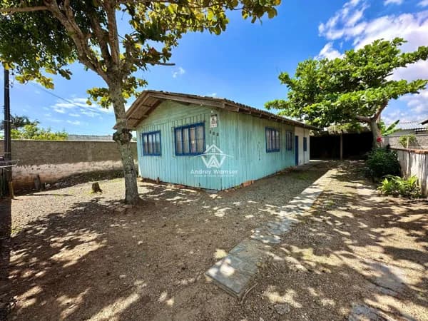 Casa à 350 metros da praia de Navegantes