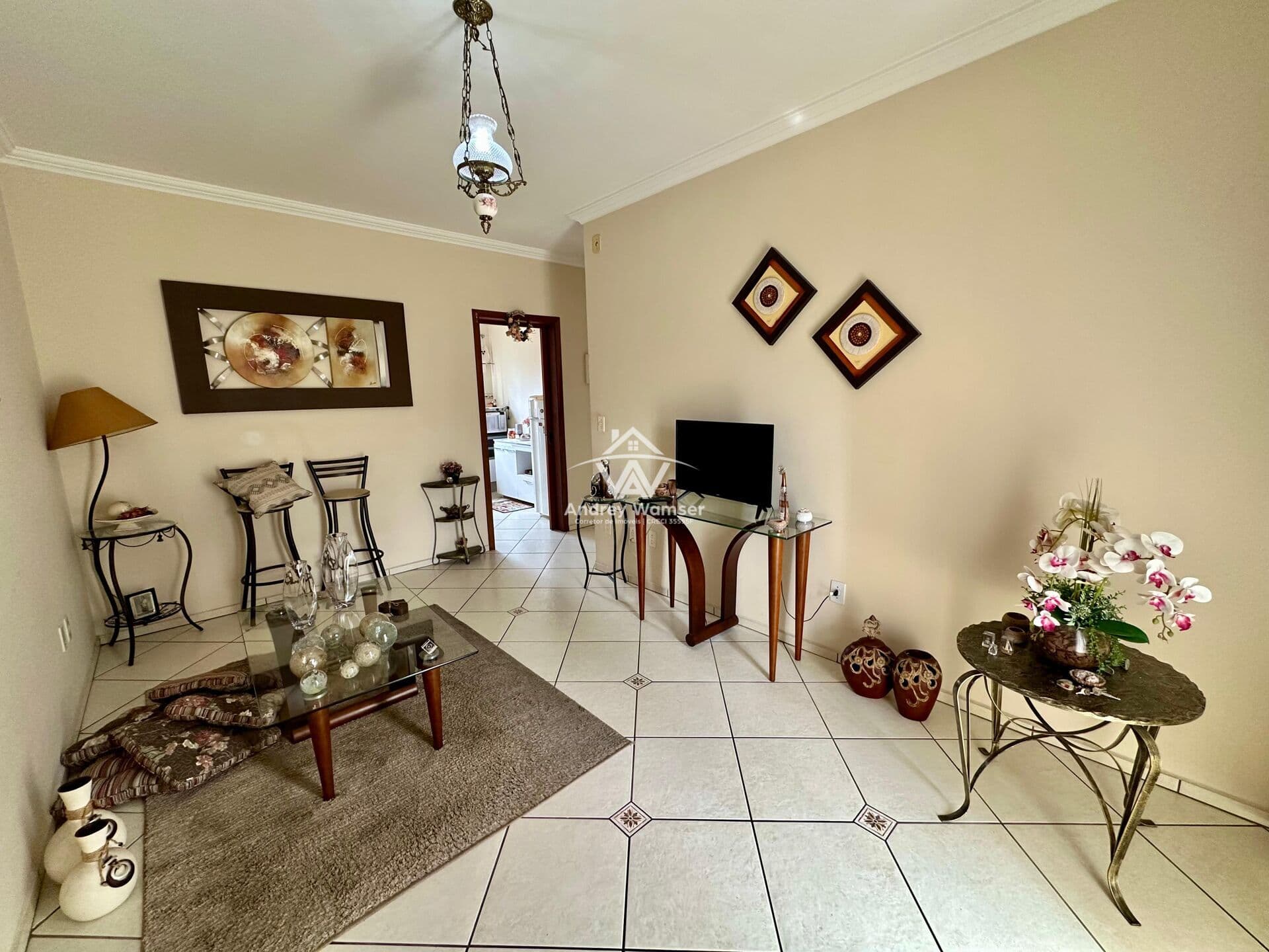 Apartamento com 3 dormitórios/suíte à venda no Bairro Pdr Martinho Stein