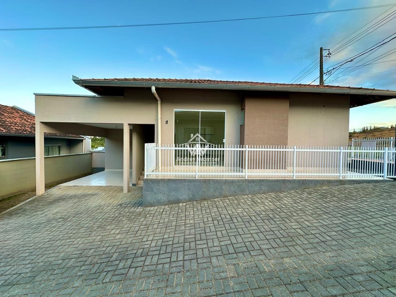 Casa no Bairro Araponguinhas