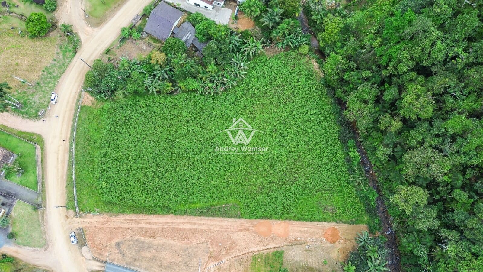 Terreno à venda próximo ao centro de Benedito Novo