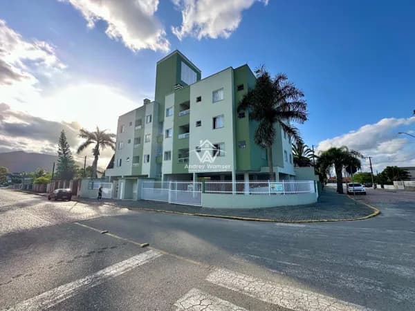 Apartamento com suíte à venda no Bairro Quintino em Timbó