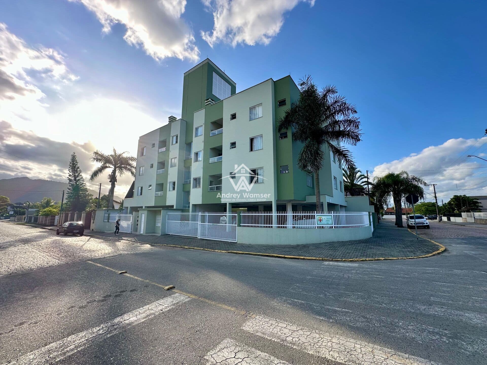 Apartamento com suíte à venda no Bairro Quintino em Timbó