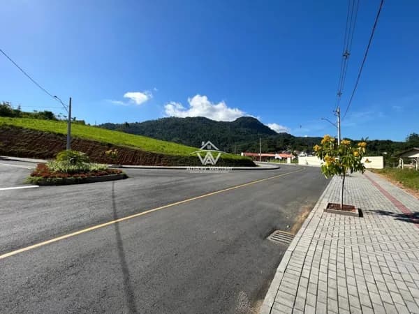 Terreno à venda no Bairro Padre Martinho Stein