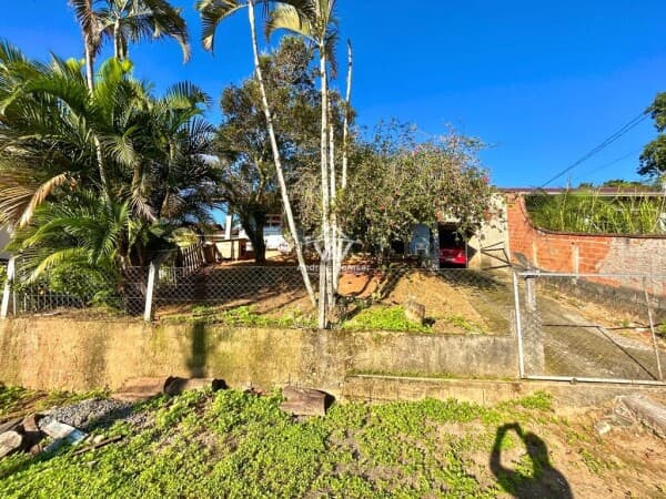 OPORTUNIDADE PARA INVESTIMENTO!!! CASA COM 3 DORMS RENDENDO ALUGUEL.