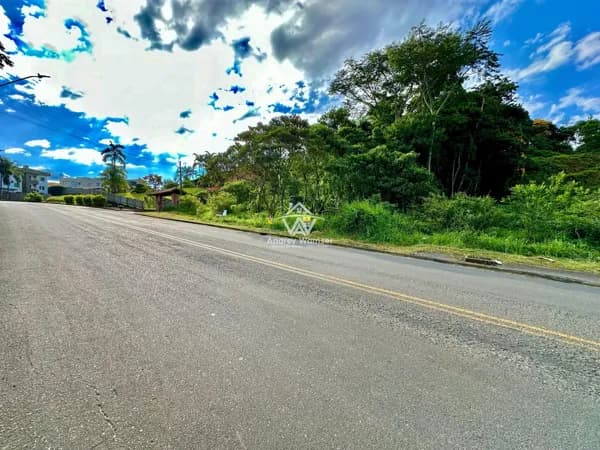 Terreno Residencial - Comercial