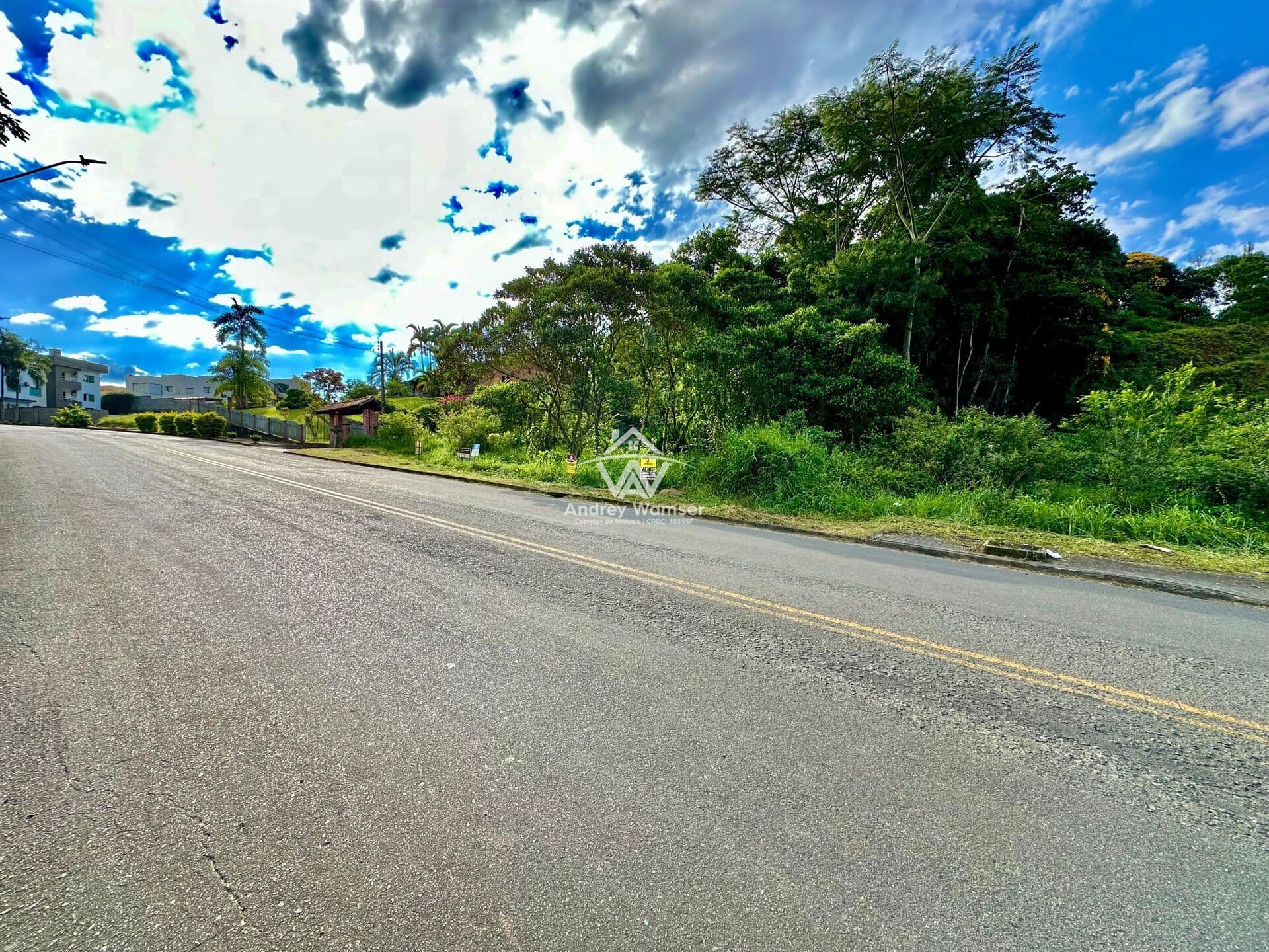 Terreno Residencial - Comercial
