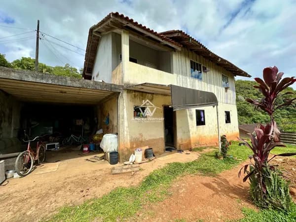 Casa com 3 aluguéis à venda em Timbó