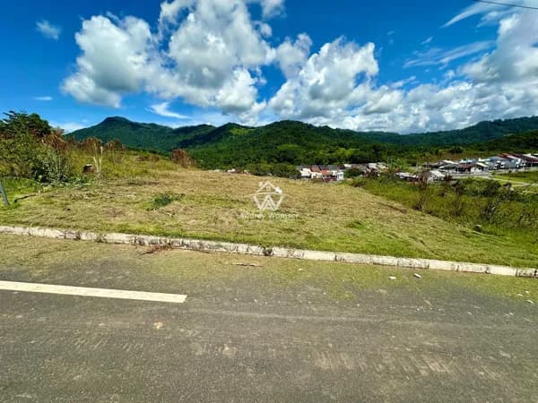 Terreno à venda no Bairro Arapongas