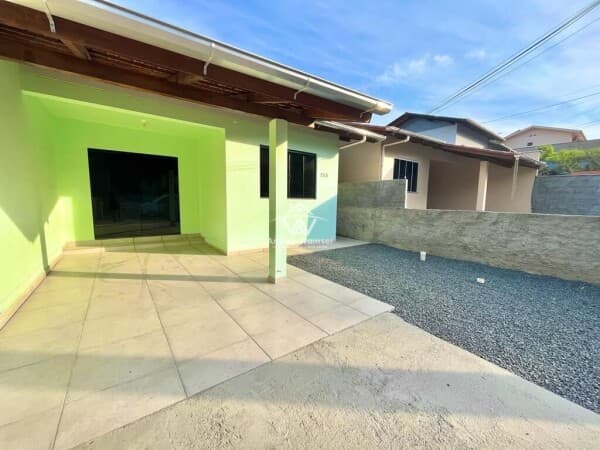 Casa no Bairro Araponguinhas