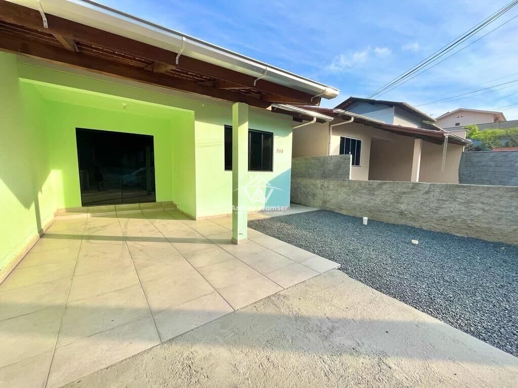 Casa no Bairro Araponguinhas