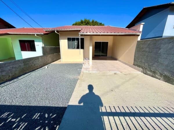 Casa no Bairro Araponguinhas