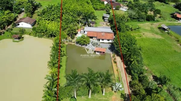 Sitio de 33.000m² com piscina em Timbó