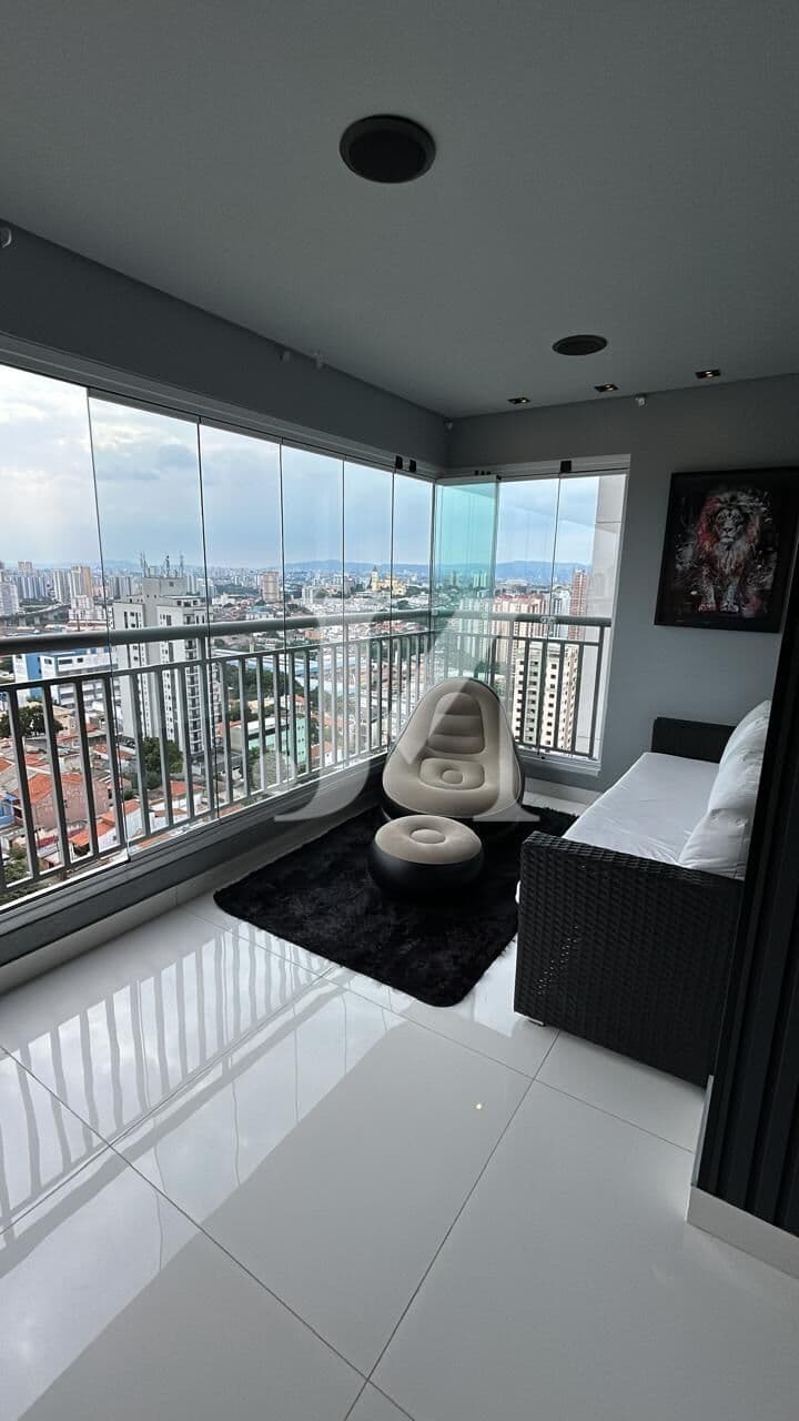 Apartamento Padrão de 70m², 2 Dormitórios sendo 1 Suíte e 2 Vagas no Condomínio Residencial Metropolitan - Vila Matilde.