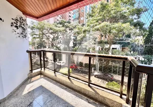 Apartamento Padrão de 95m² com 3 dormitórios sendo 01 suíte com banheira, e 3 vagas + depósito no Condomínio Barra do Quaraí 🏢