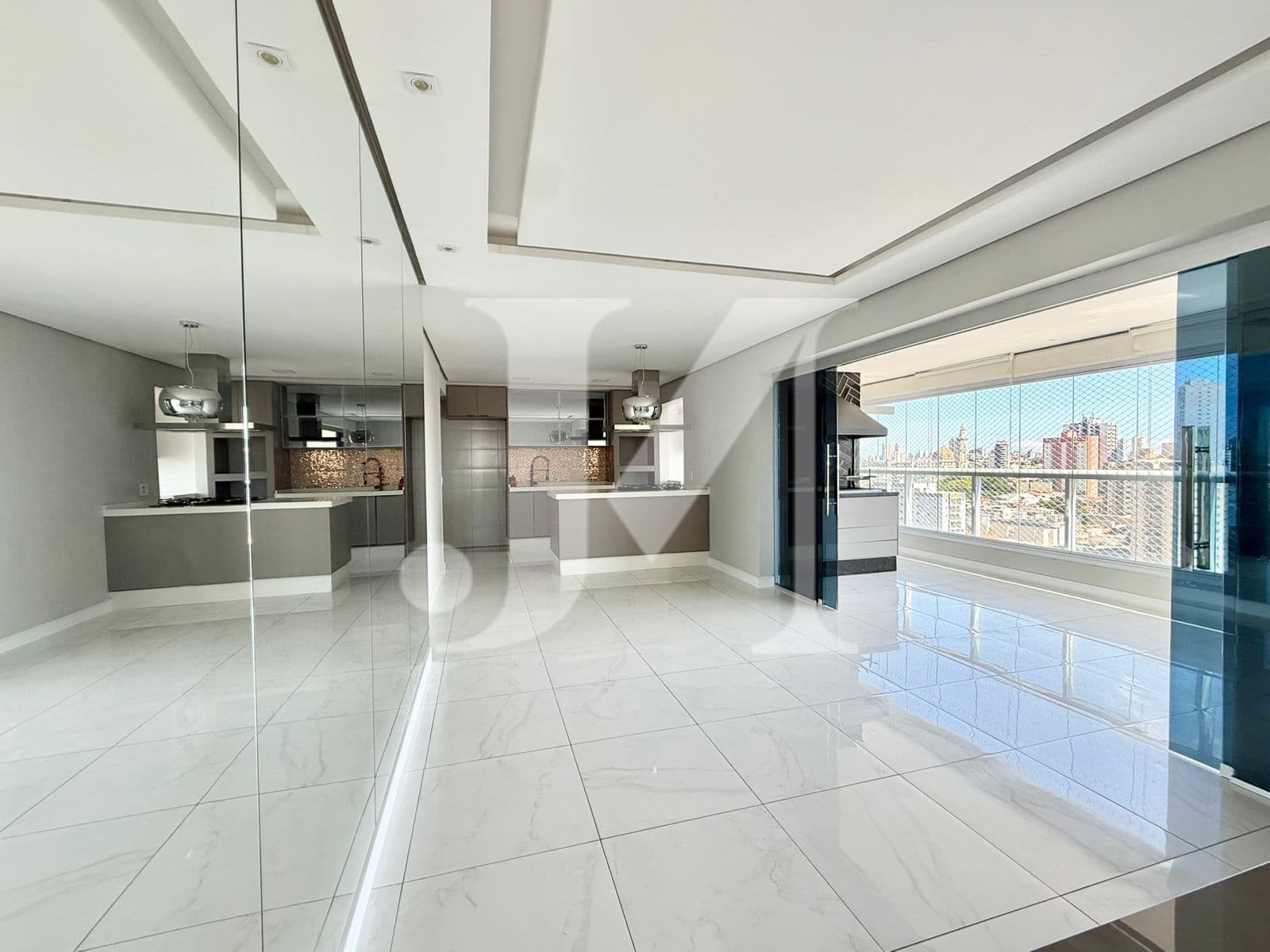 Apartamento de 92m², 2 Dormitórios, sendo 1 Suíte, Sala ampliada e 2 Vagas no Condomínio The Address. 🏢