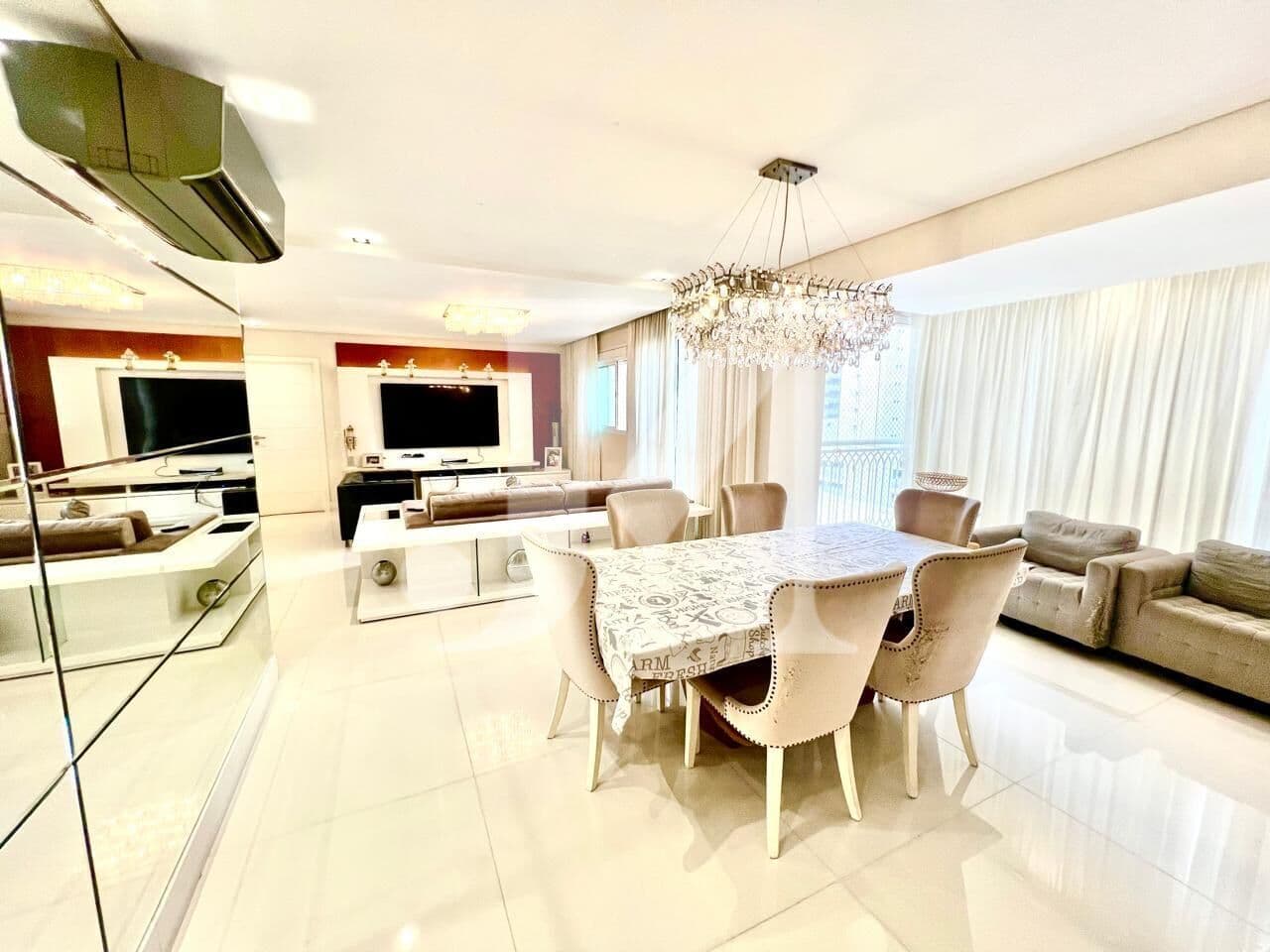 Apartamento Alto Padrão de 179m², 3 Dormitórios, sendo 2 Suítes e 4 Vagas no Condomínio Conquest - Anália Franco 🏢