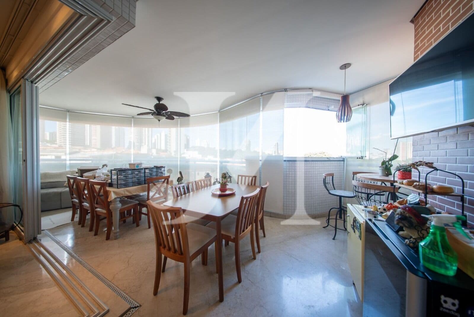 Apartamento Alto Padrão de 200m², 4 Dormitórios, sendo 2 Suítes e 4 Vagas no Condomínio Residencial Montalcini. - Jardim Anália Franco🏢