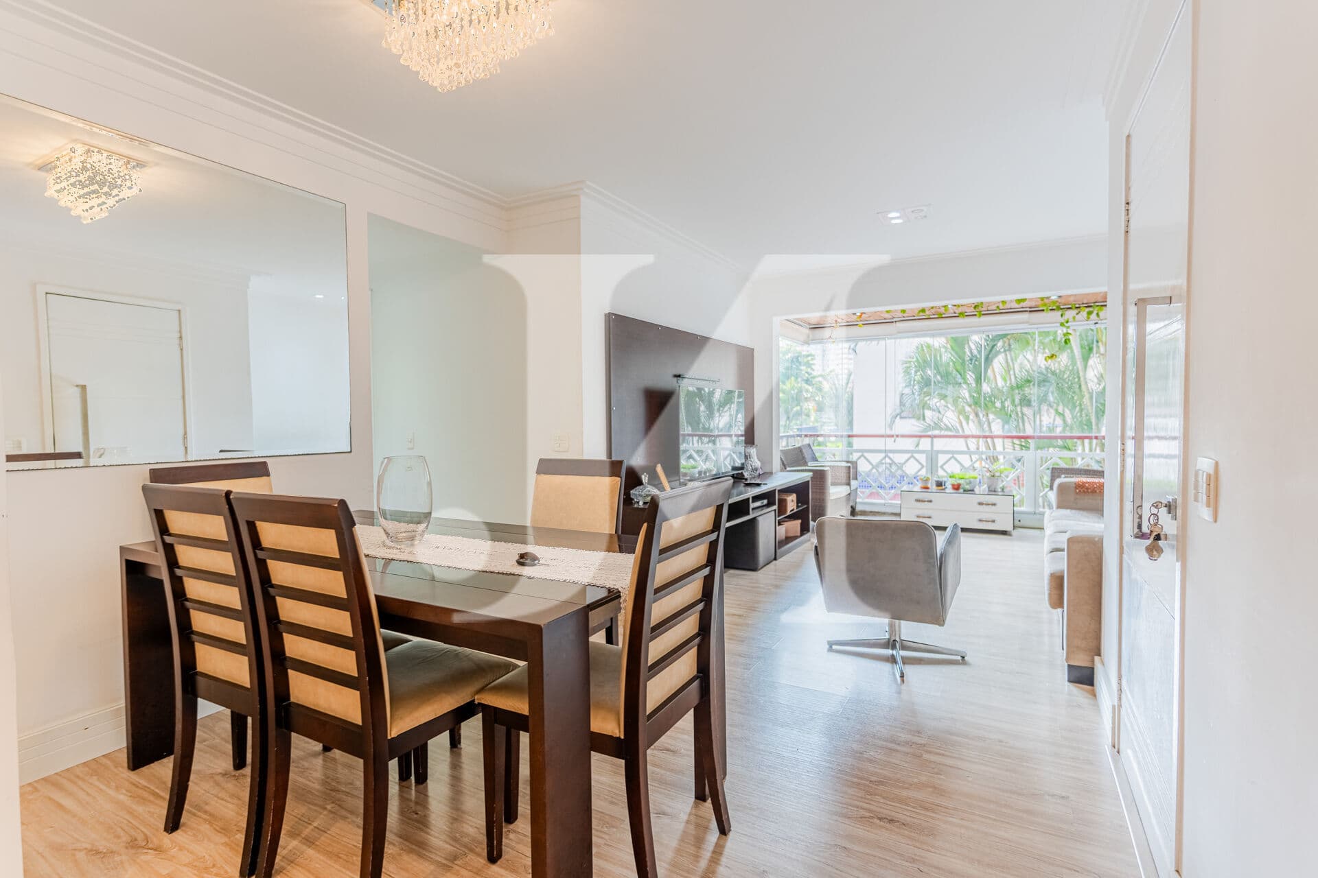 Apartamento de 93m² 3 Dormitórios sendo 1 Suíte e 2 Vagas no Condomínio Ilha Graciosa.