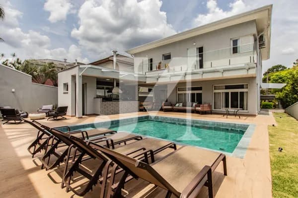 Casa de Alto padrão de 400 m², 4 Dormitórios, 2 Suítes e 4 Vagas para venda no residencial 11 em Alphaville