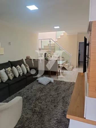 Sobrado Padrão de 125m², 3 Dormitórios, todos suítes e 2 Vagas na Vila Carrão 🏢