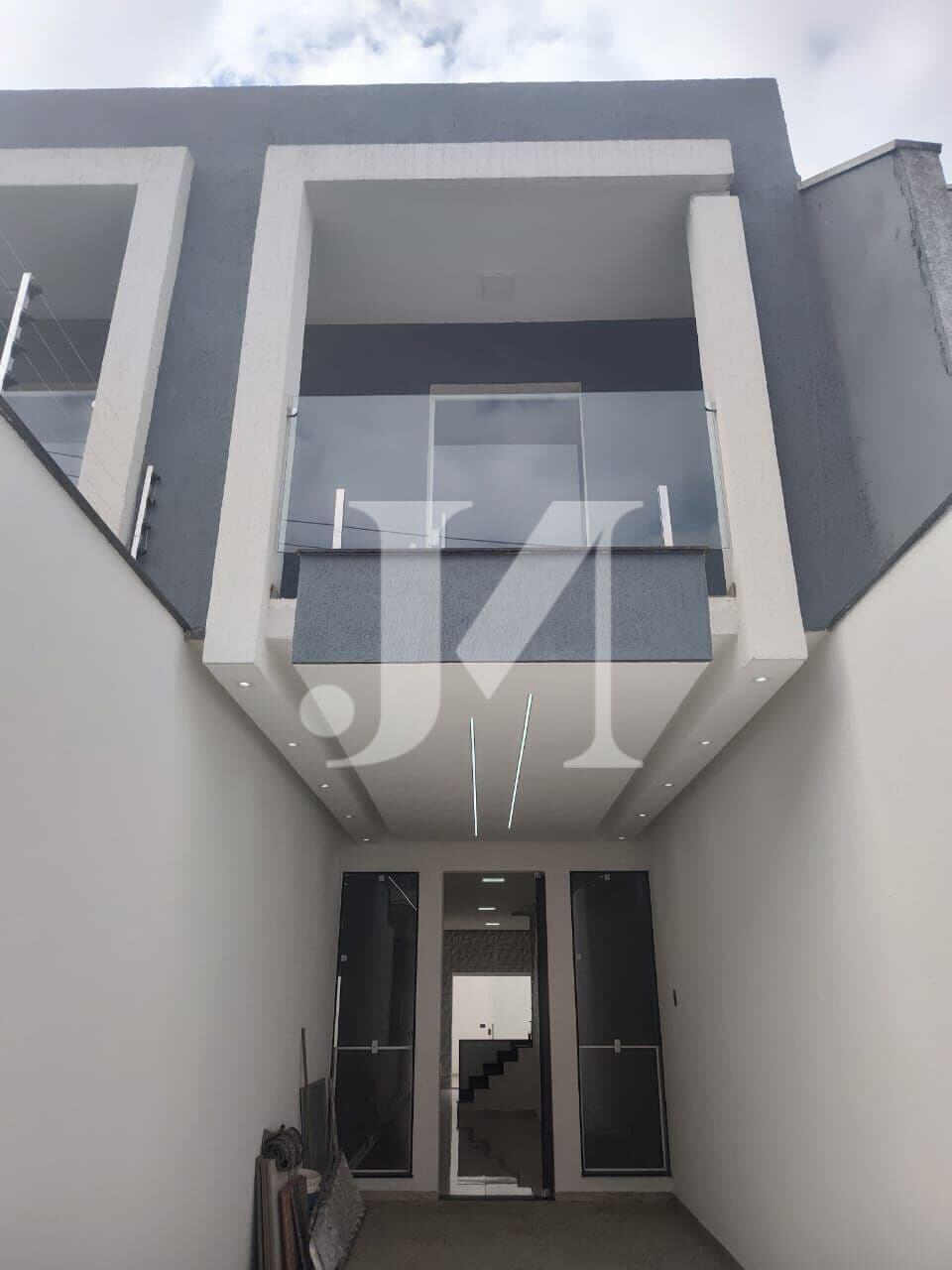 Casa sobrado de 105m² com 3 Dormitórios, 1 Suíte e 2 vagas de garagem - Vila Carrão.
