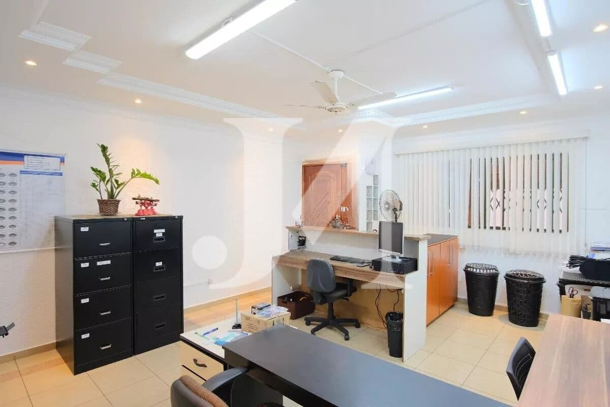 Casa Sobrado Padrão de 180m², 3 Dormitórios sendo 1 Suíte e 2 Vagas - Vila Carrão. 🏢