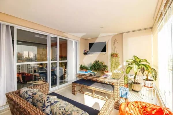 Apartamento de 107m², 3 Dormitórios sendo 2 Suítes e 2 Vagas no Praças Dom Augusto.